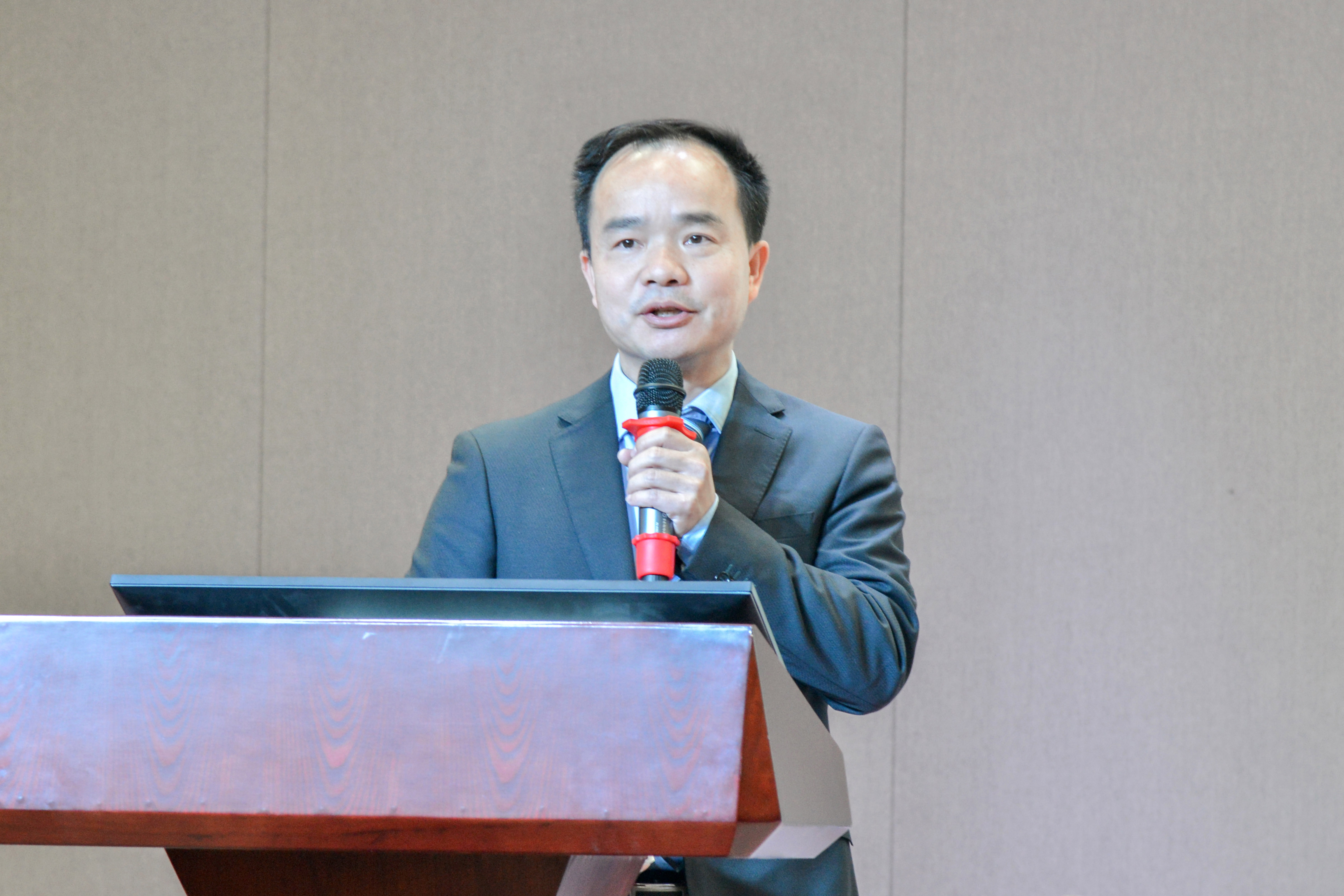 破風(fēng)浪 共揚(yáng)帆——巨人集團(tuán)公司召開2024迎春大會 破風(fēng)浪 共揚(yáng)帆——巨人集團(tuán)公司召開2024迎春大會